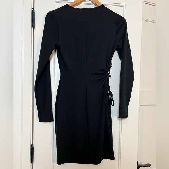 Socialite Long Sleeve Side Cutout Minidress Size Small Color Black Dress (Small) - Picture 4 of 5